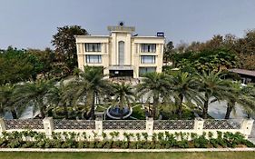 Pinaka Hotels & Resorts